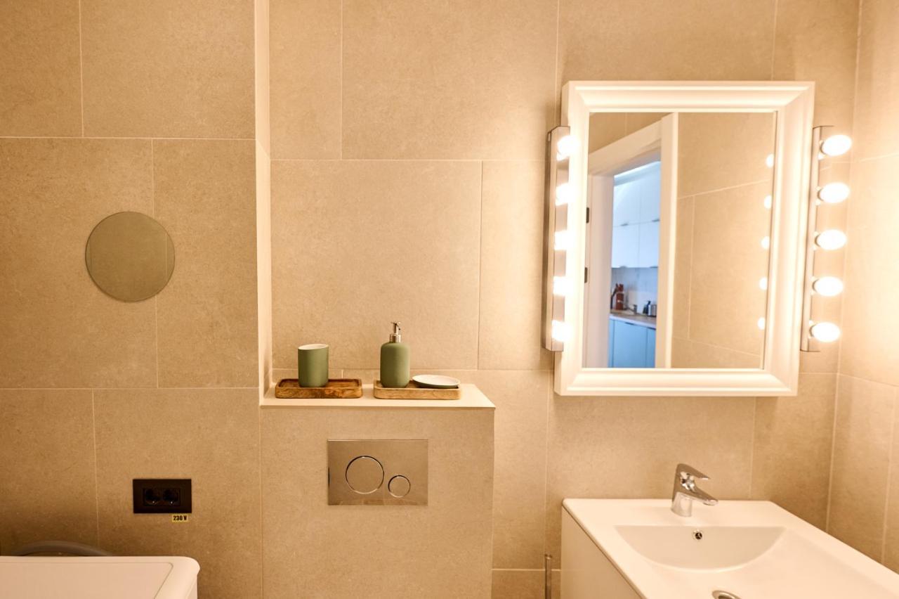 Studio Cornelia Seaview Spa&Pool In Infinity Beach Resort Mamaia Exterior foto